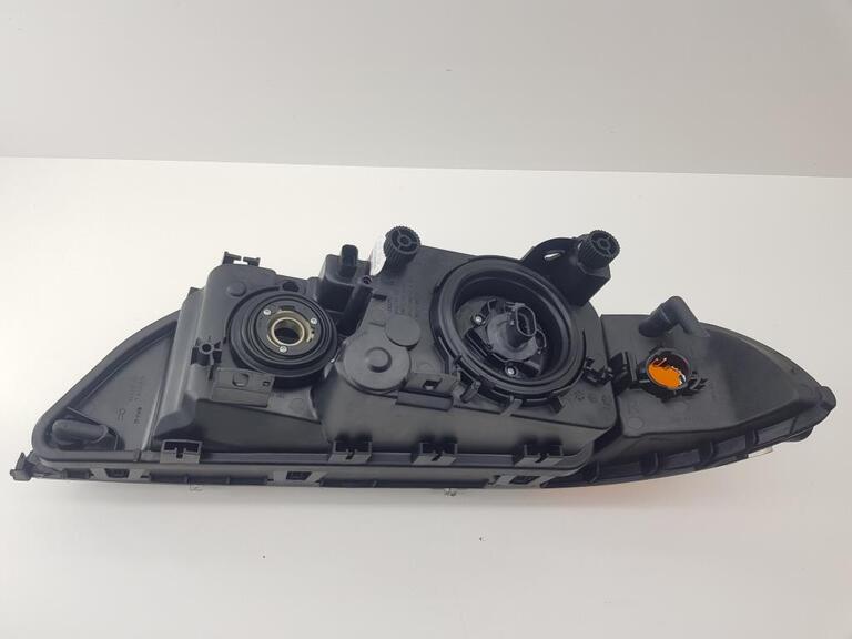 LAMPA REFLEKTOR PRZEDNI PRAWY PRZÓD BMW E39 (5)