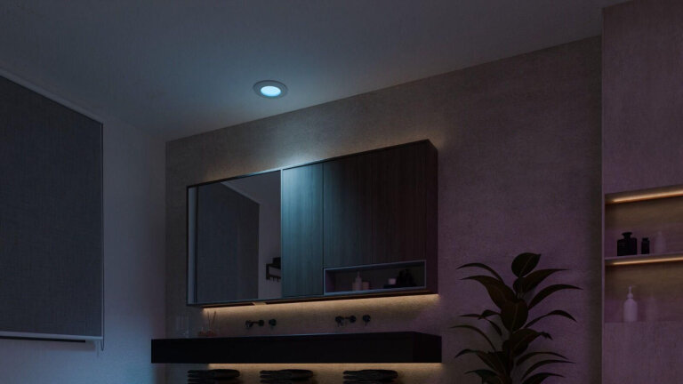 PHILIPS HUE White and color wąska oprawa podtynkowa 90 mm SMART  (3)