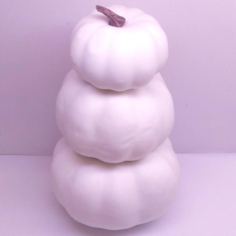 OZDOBA NA HALLOWEEN W FORMIE WIEŻY Z DYŃ WYKONANCYH Z PANKI 20x12 CM BIAŁA (3)